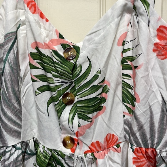 SHEIN size medium-never worn. 36 C bust -couldn’t button all the way. - Picture 5 of 6